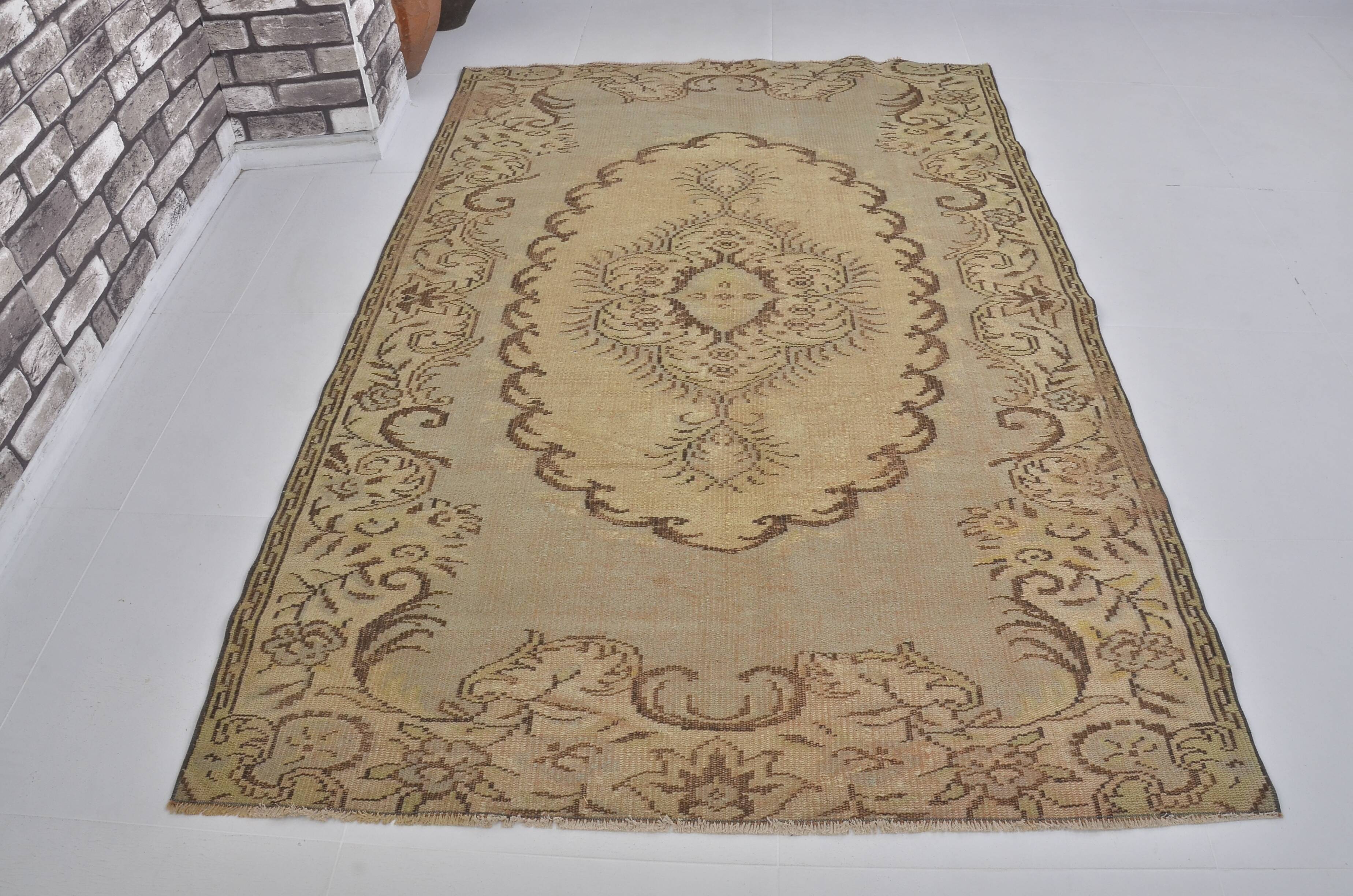 Oushak Anatolian Decorative Rug sku 1313