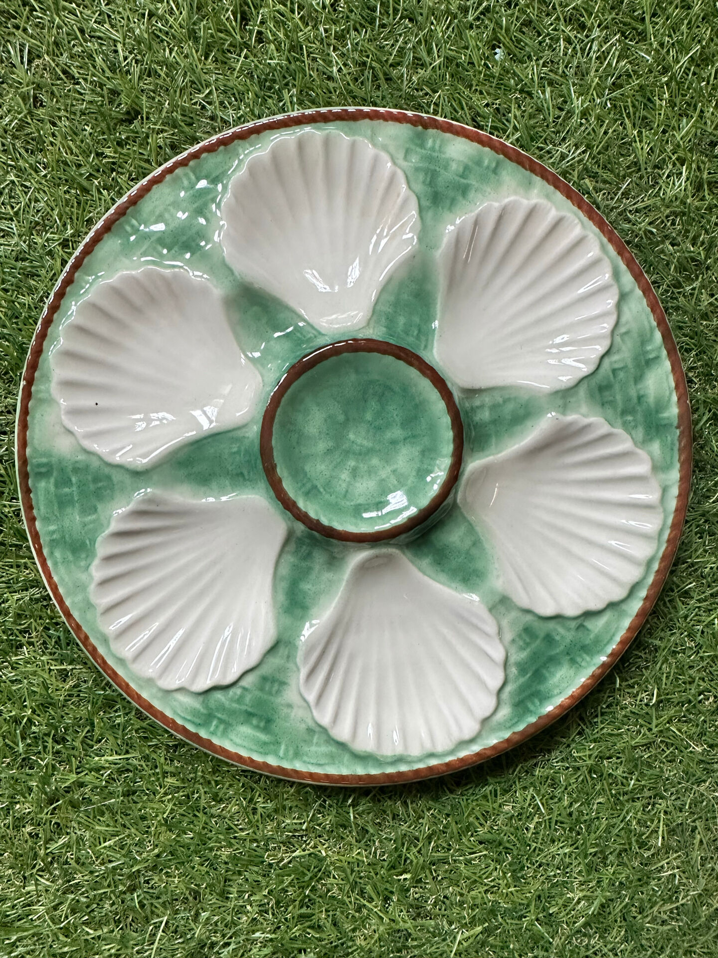 Vintage Longchamps oyster plate