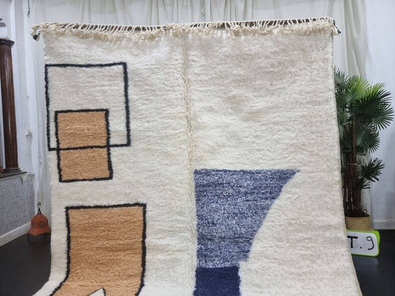 Traditional handmade Beni Ouarine rug 250cmx150cm