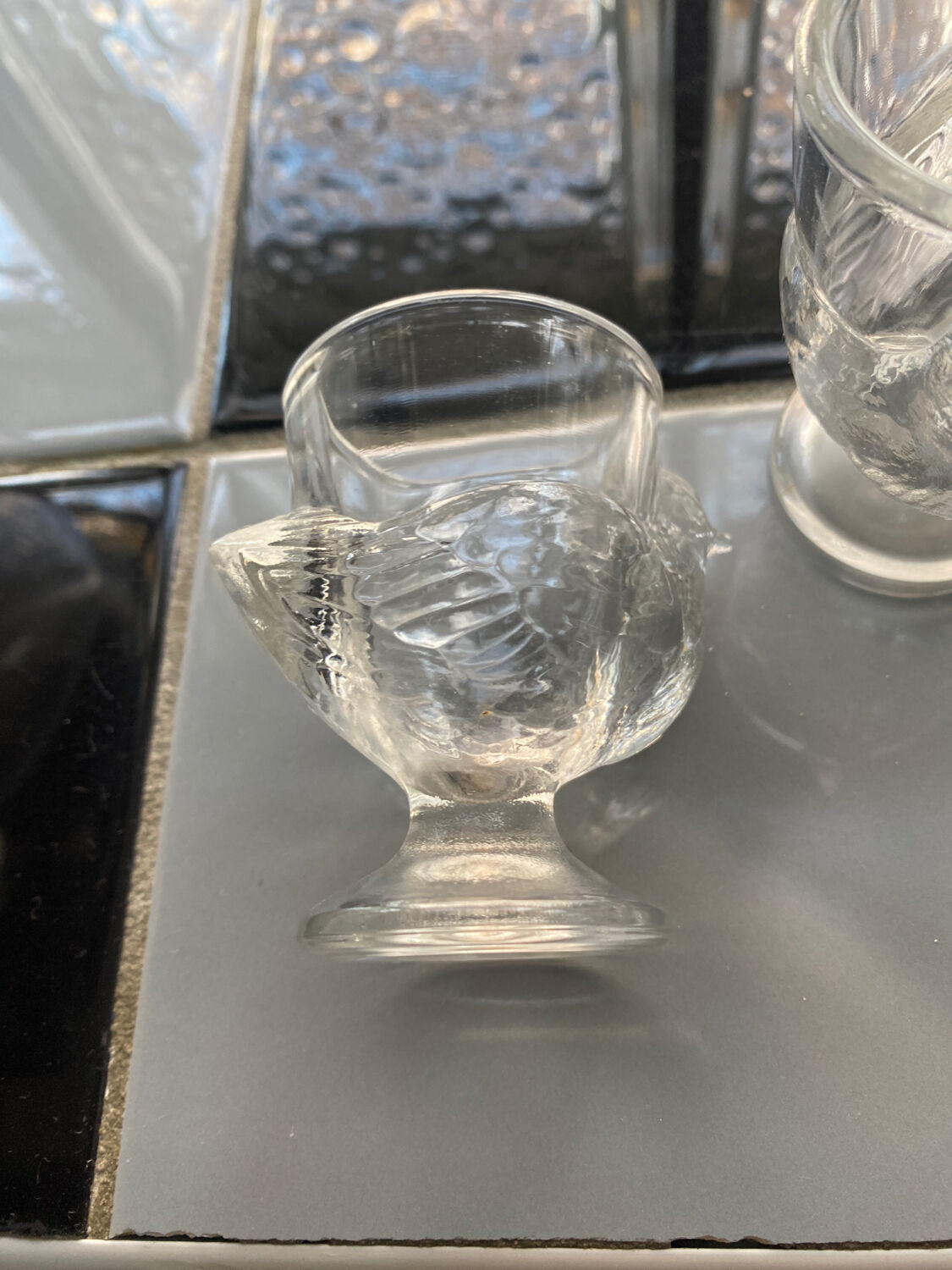 Coquetiers avec plateaux