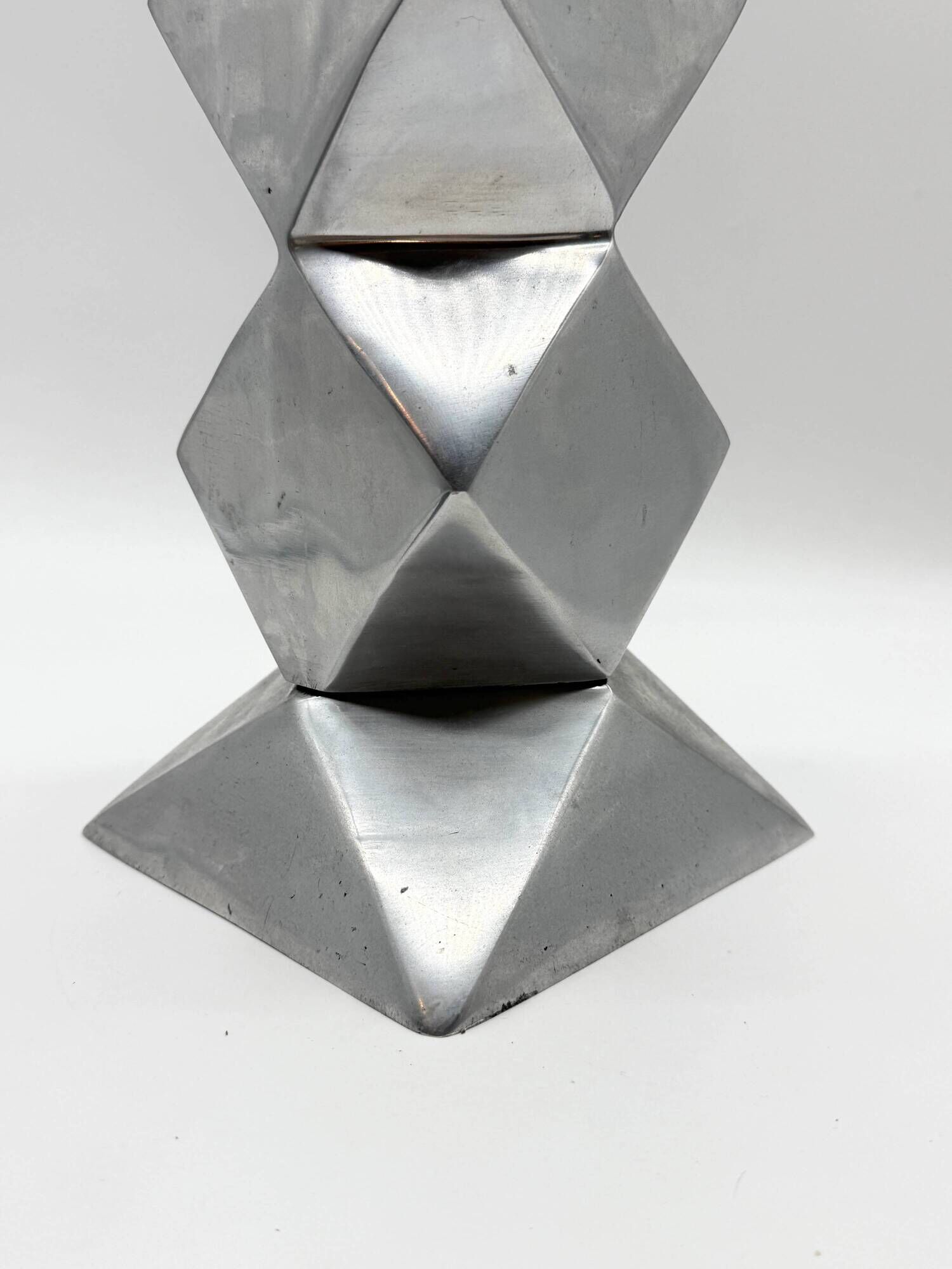 Vase sculptural en fonte d’aluminium, 1970