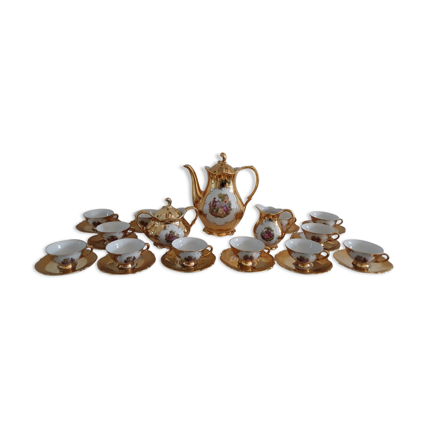 Gold porcelain coffee service