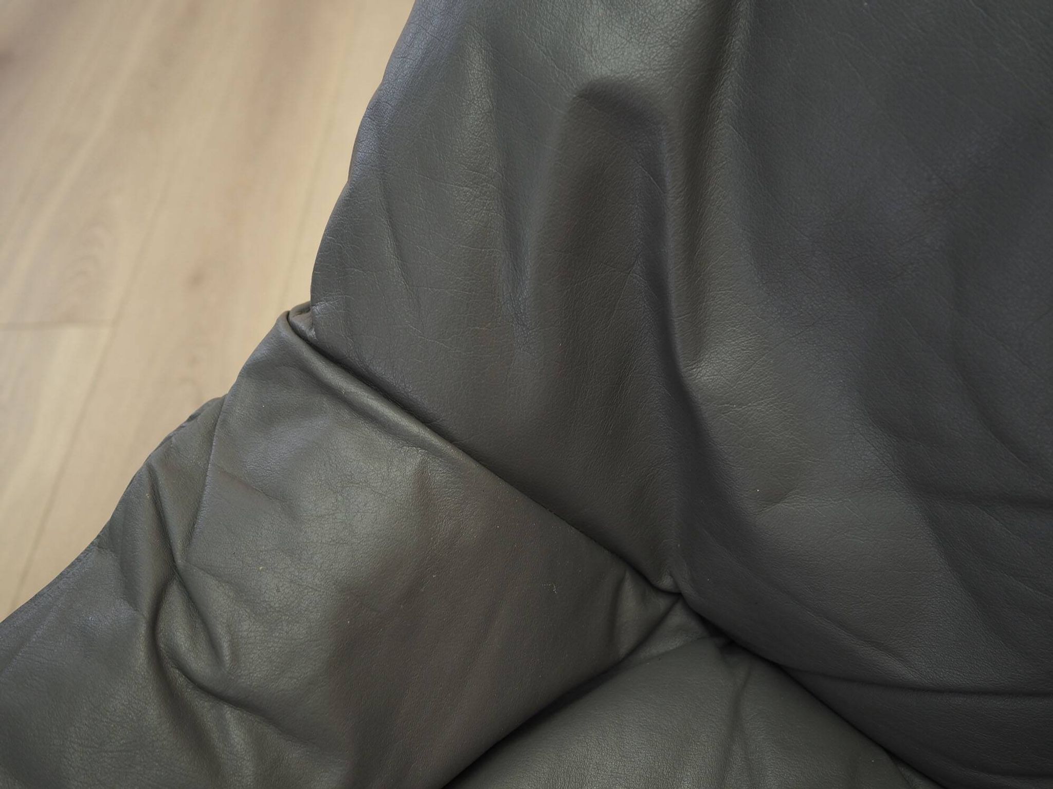Italian leather sofa, two-seater, 1970s design