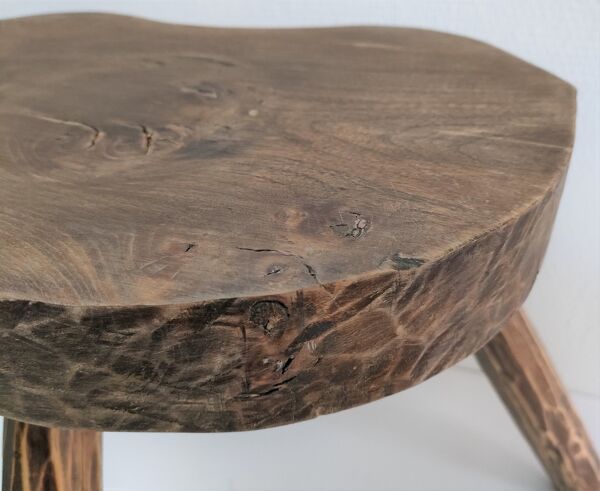 Tabouret tripode bois massif art populaire années 60
