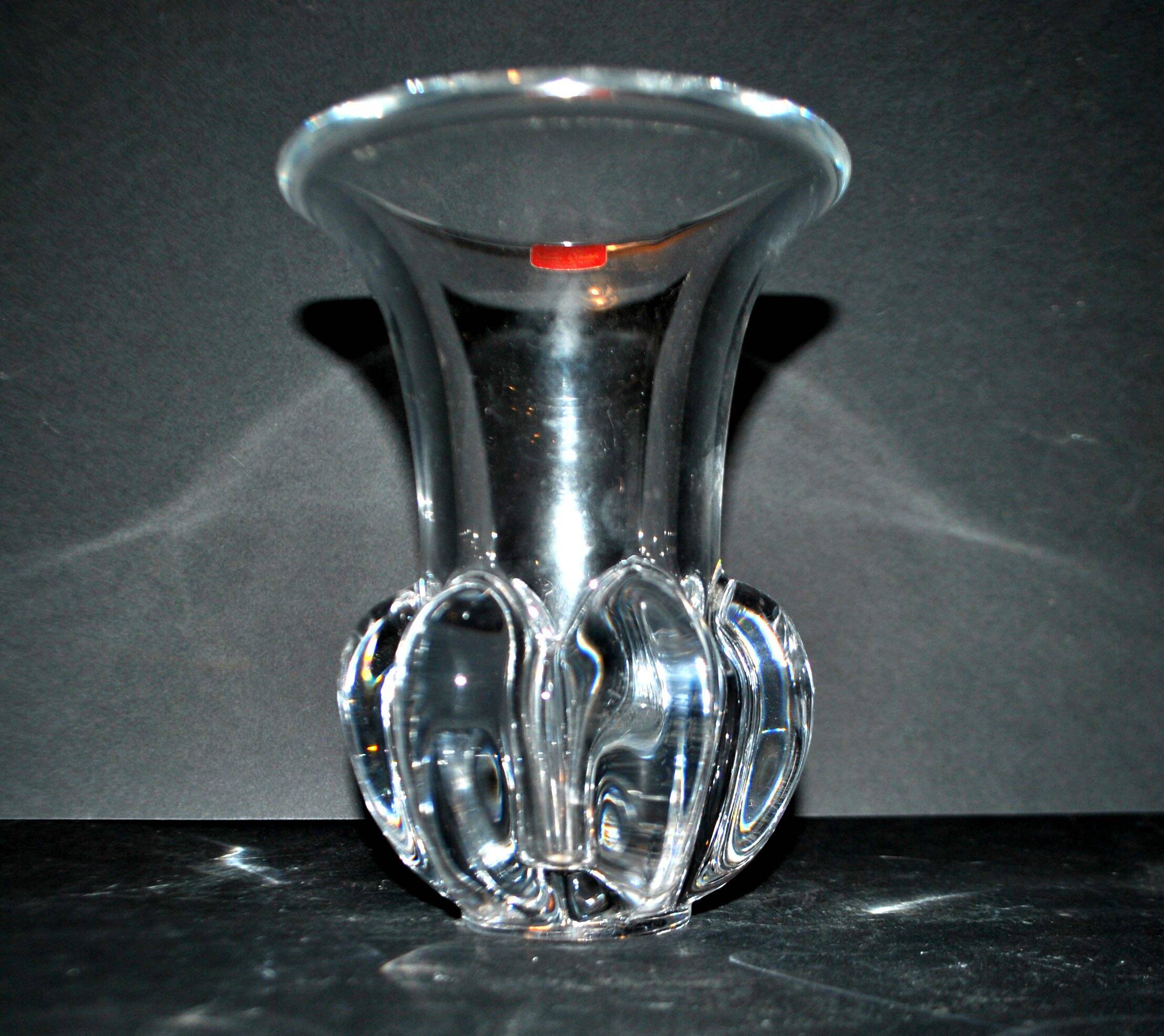 Modernist design vase in Vannes Le Châtel crystal