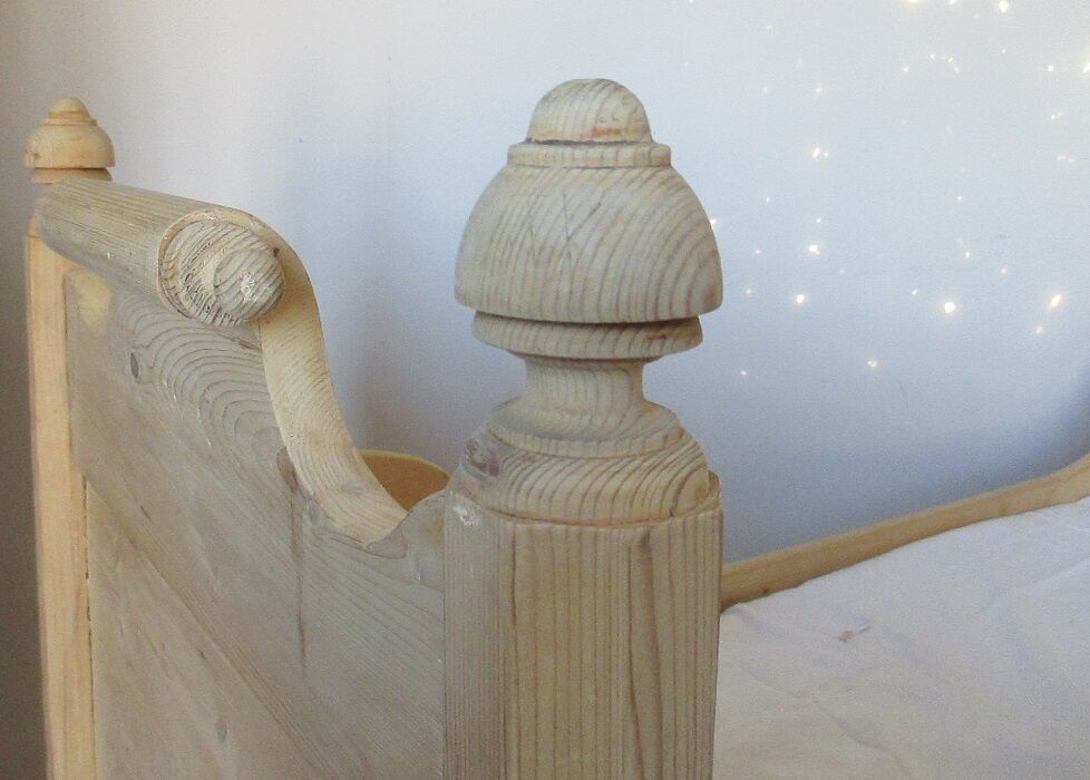 Retractable sofa bed of the Austrian Tyrole in natural wood