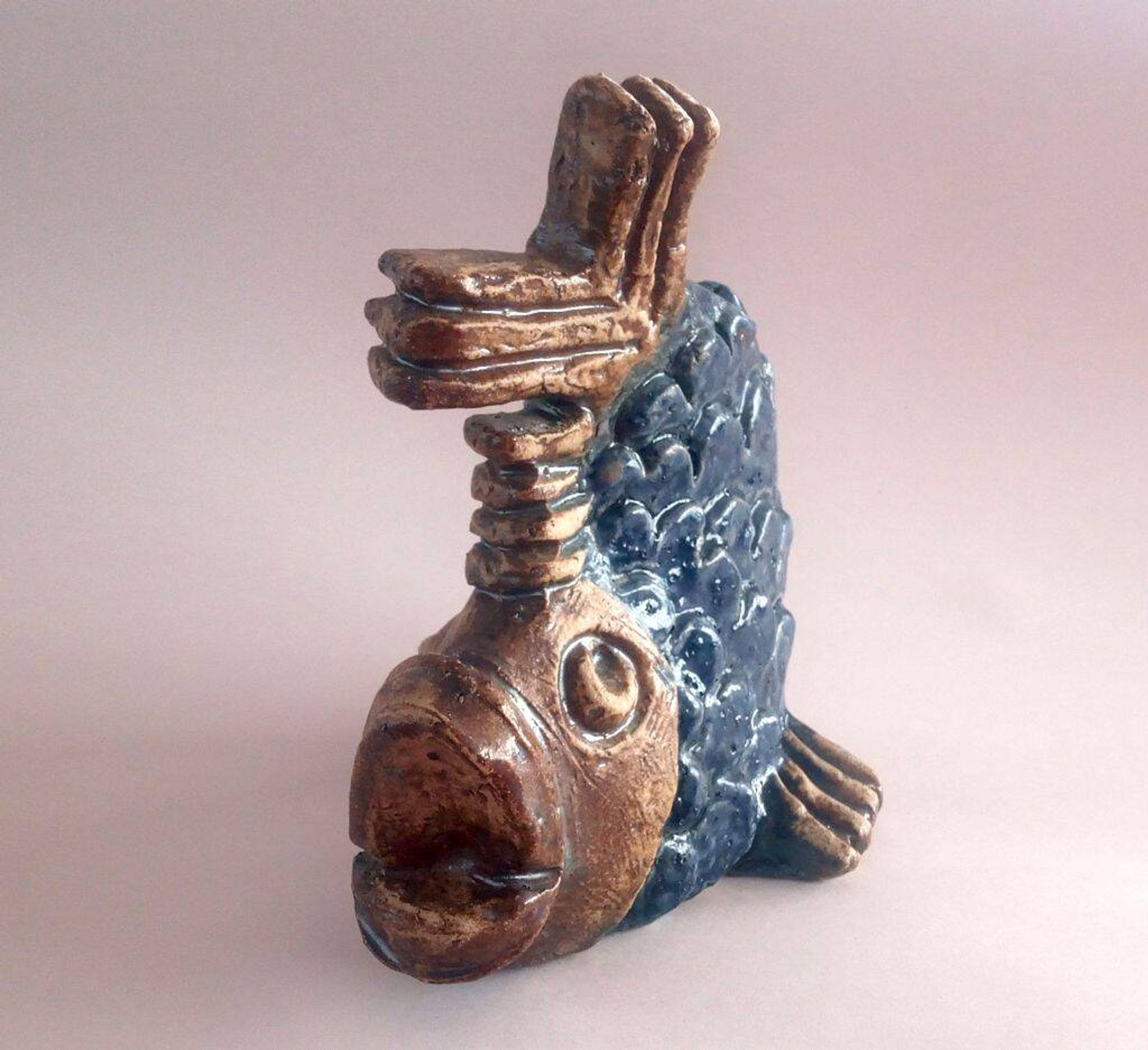 Poterie de studio Figurine en céramique Poisson Sculpture Suédoise