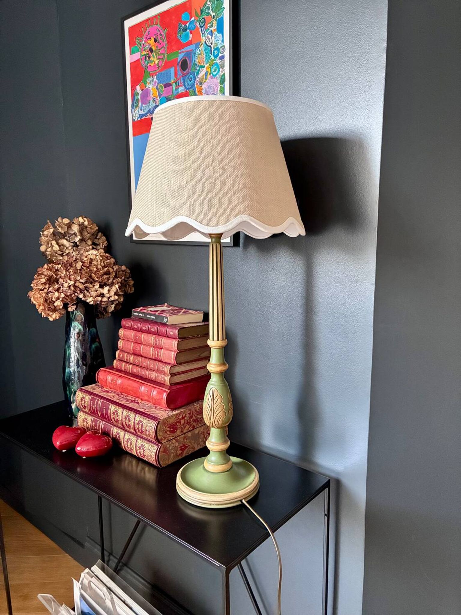 Lampe "Cottage" en bois sculpté, 1970