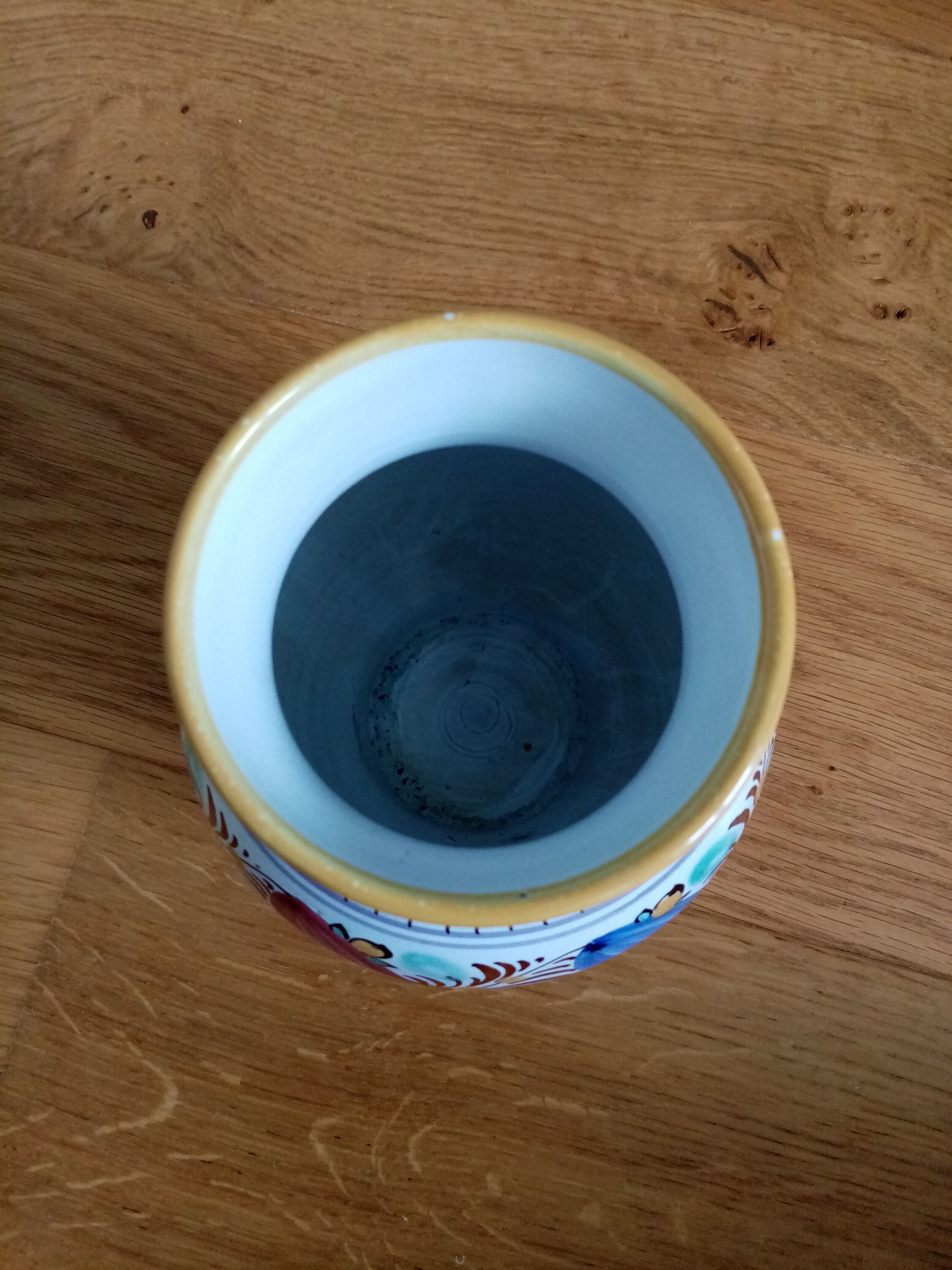 Enamelled ceramic vase with hand-painted décor