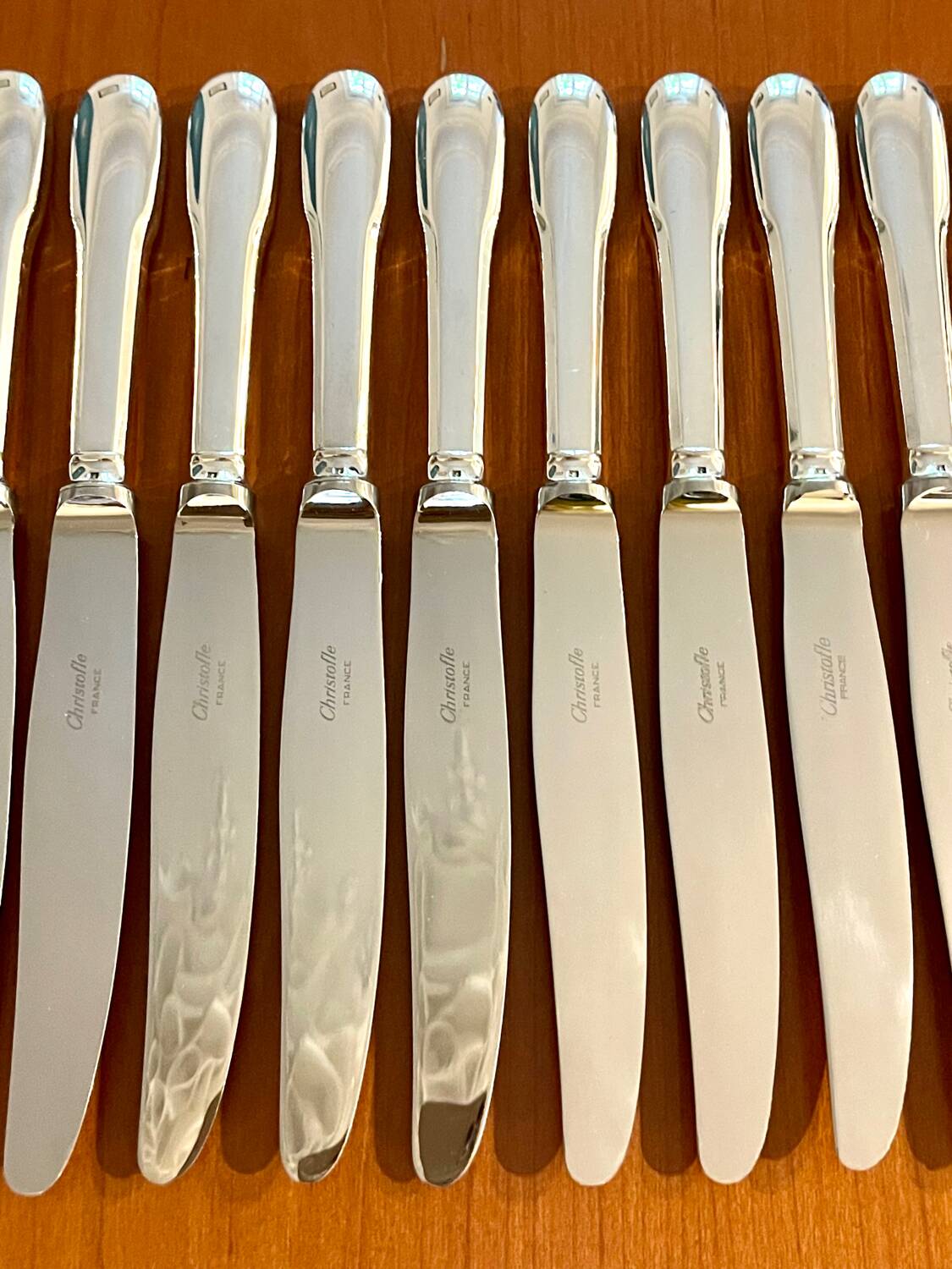 Christofle Cluny, cutlery set of 48 pieces in like-new condition.