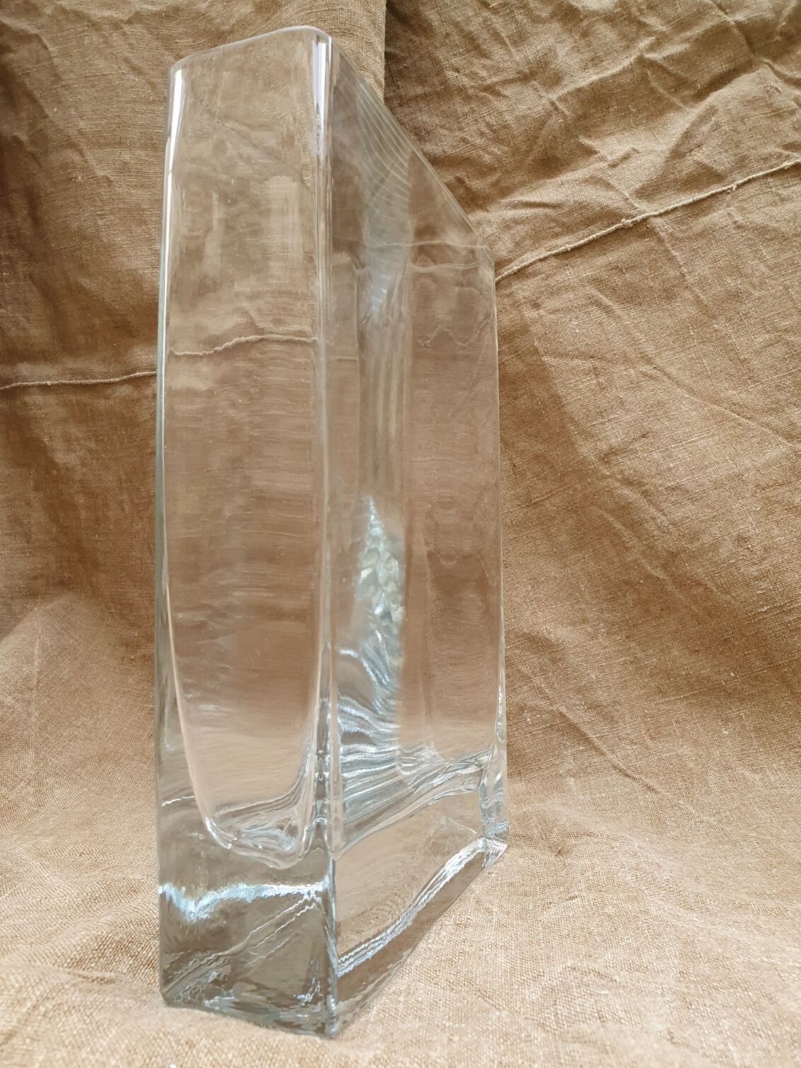Rectangular glass vase