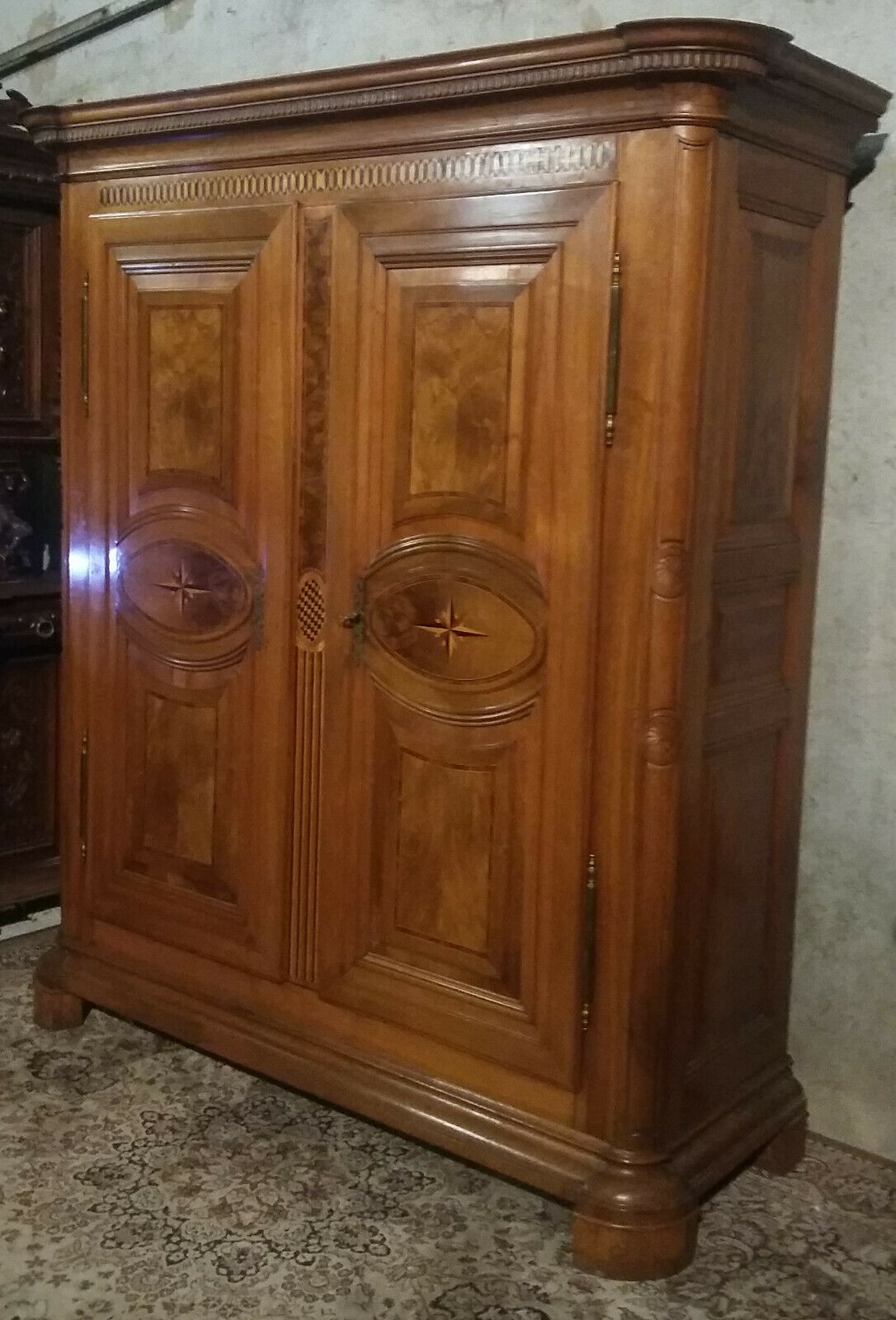 Louis XVI walnut cabinet i