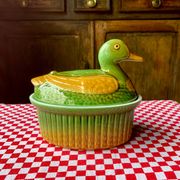 Terrine en barbotine canard vintage