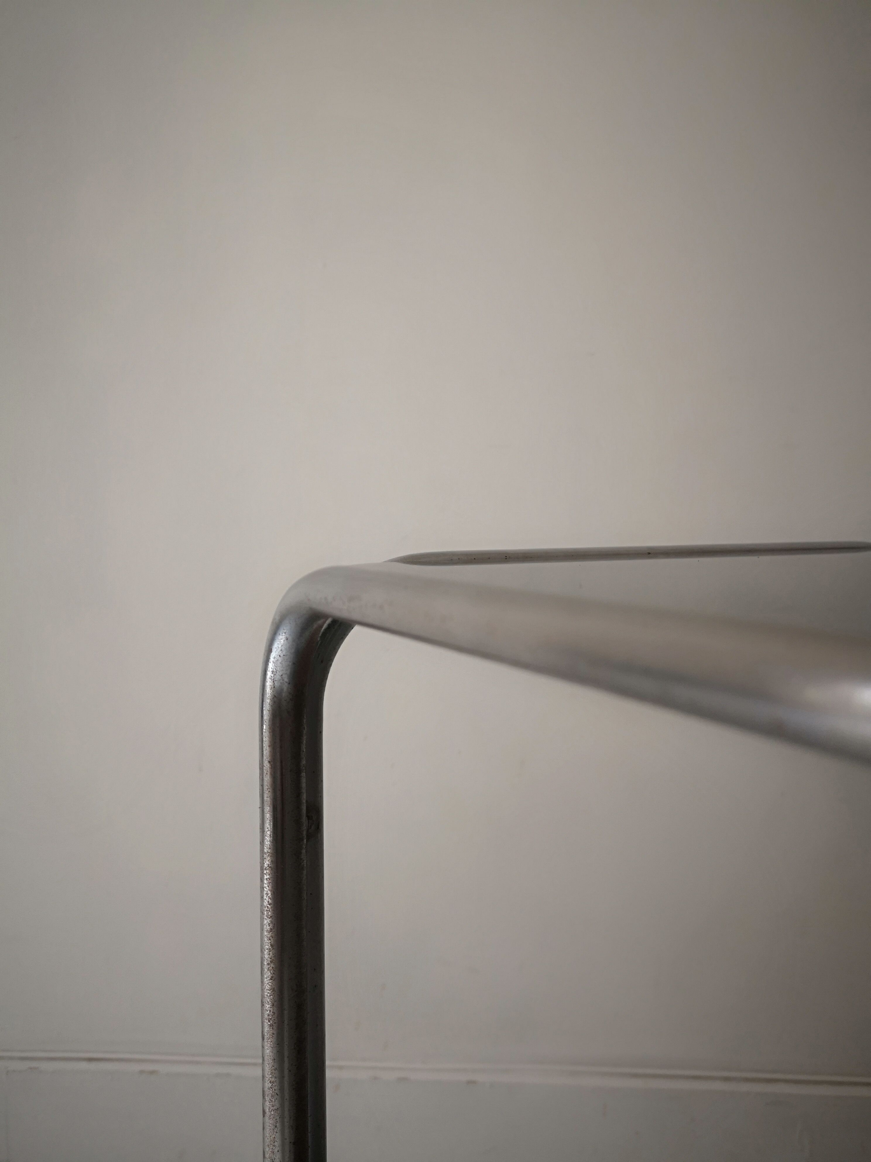 Fifth wheel console in chromed metal and smoked glass, design 1970
