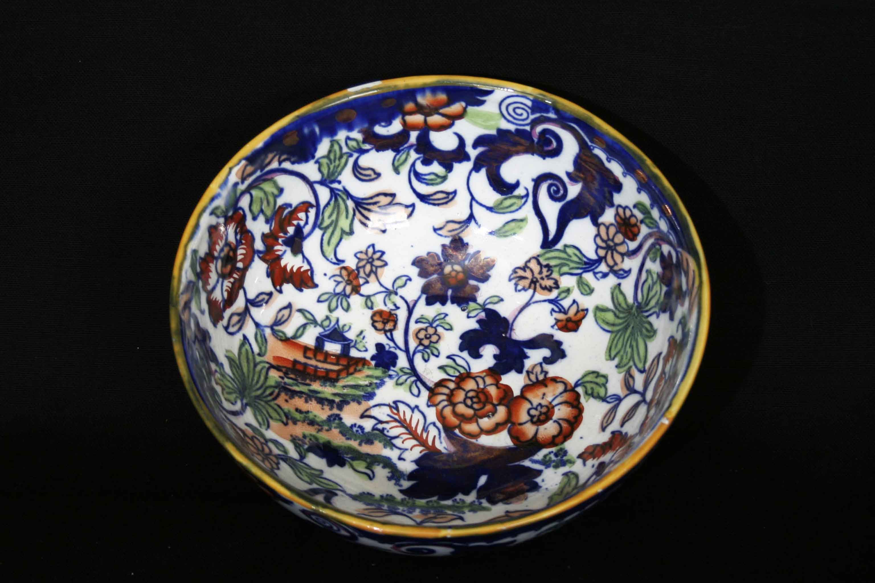 Bowl / Bowl Minton to the rich decoration coloured
