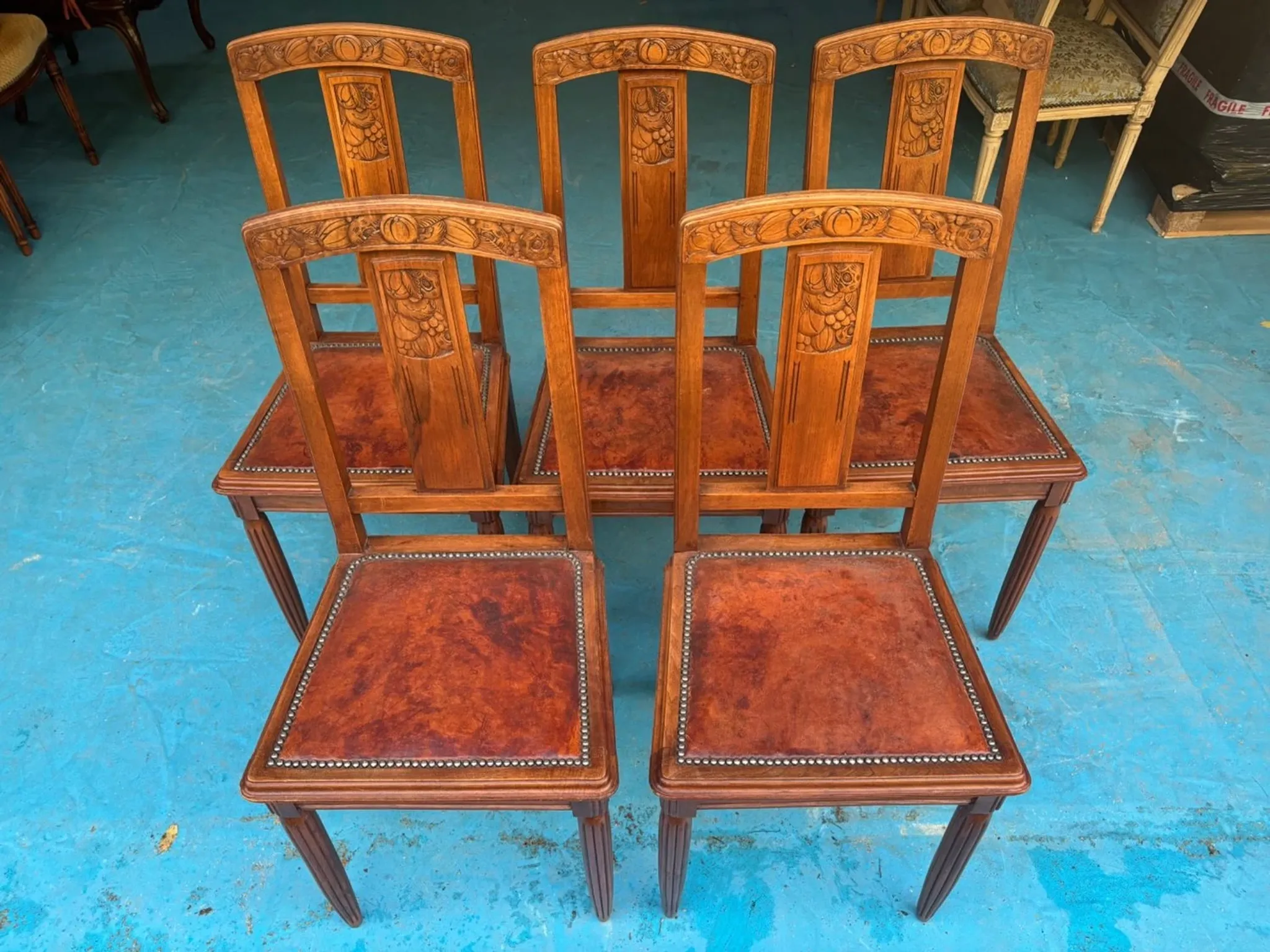 5 Art Deco Chairs in Carved Walnut, Upholstered with Studded Leather – 1920s