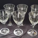 6 grands verres en demi  cristal taillé.