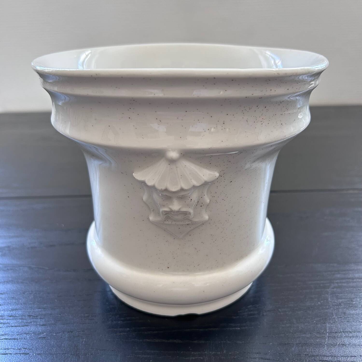Antique Chinese decor flowerpot
