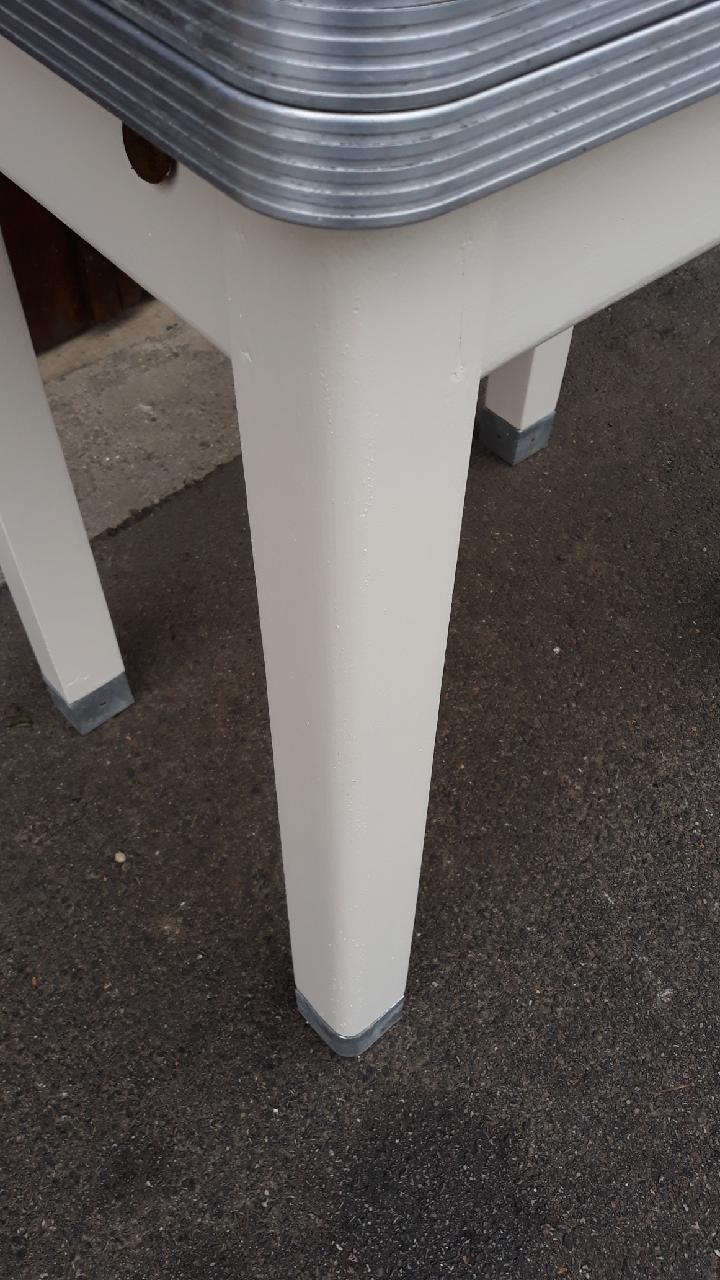 Small kitchen rock table