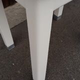 Small kitchen rock table