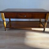Table basse vintage en bois avec tiroir et tablettes