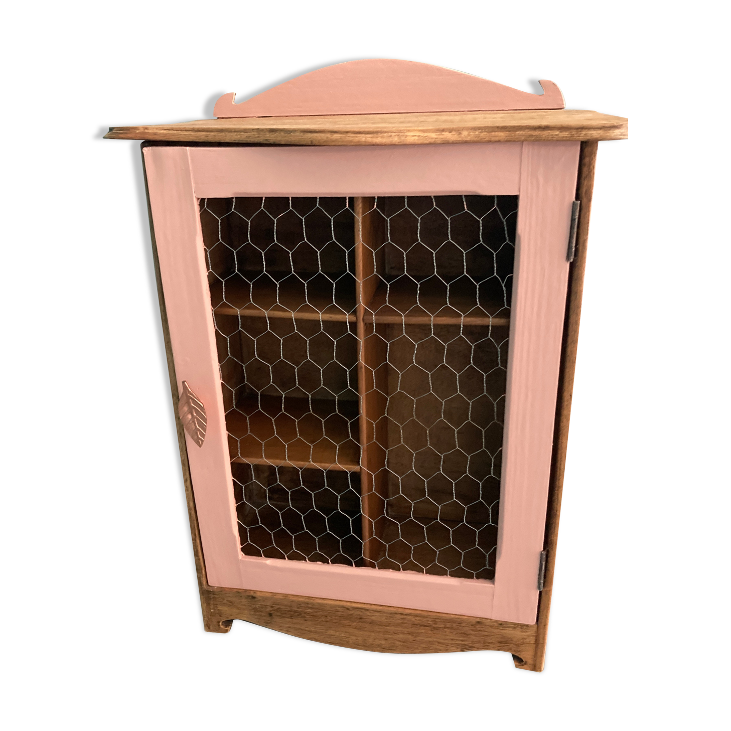 Wall cabinet