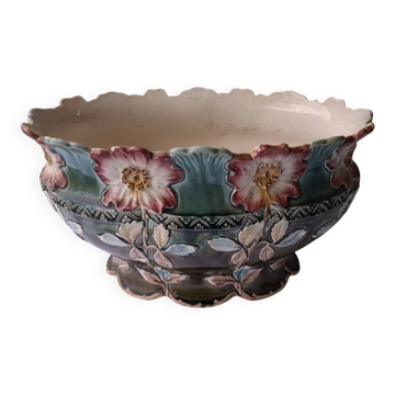 Jardinière, centerpiece in slip