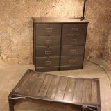 Industrial factory pallet coffee table