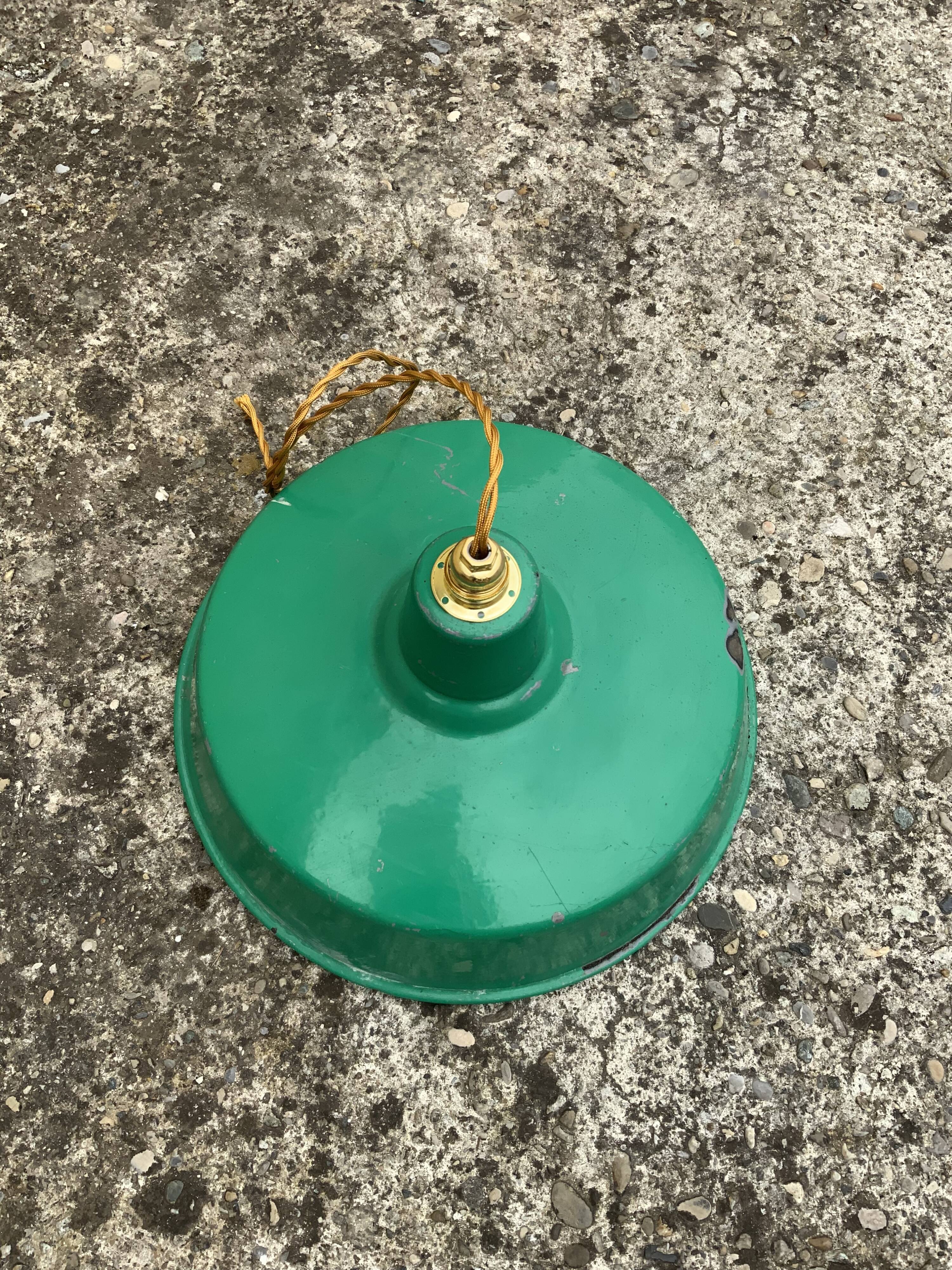 Industrial hanging lamp