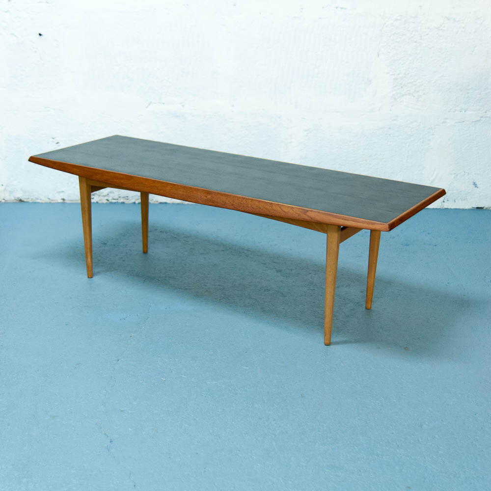 Table low zones 122cm