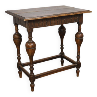 Table d'appoint classique