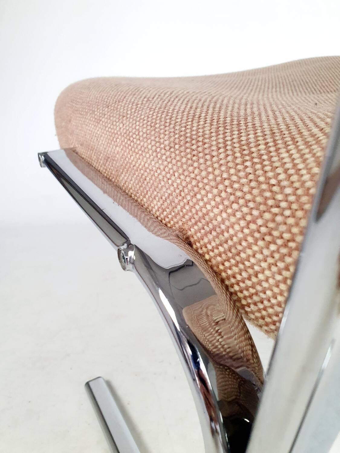 Chauffeuse vintage,  tissu et chrome