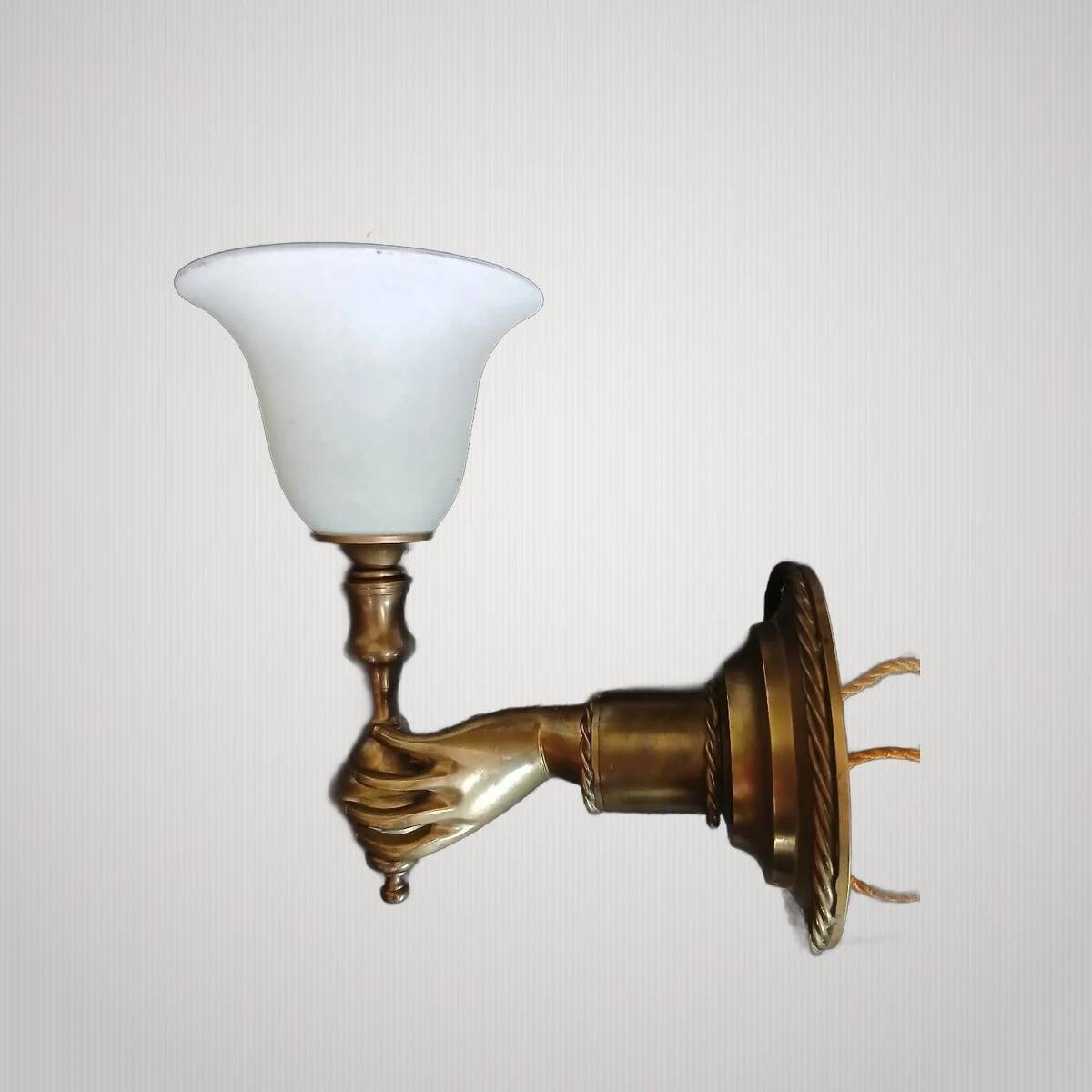 splendid and enormous wall-mounted torch hand torch solid bronze Arlus devol