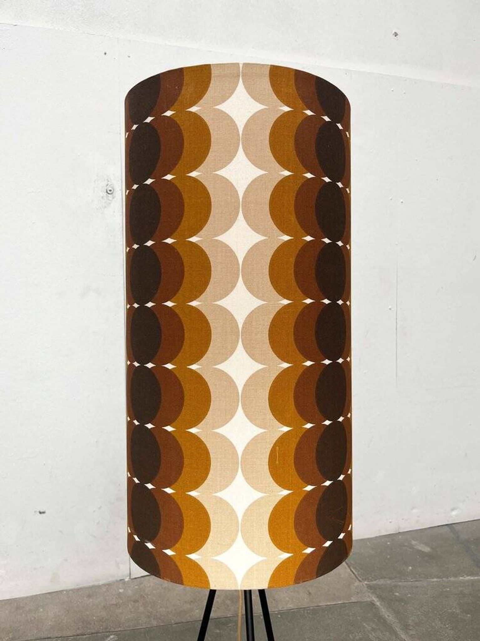 Mid-Century Modern Tripod Floor Lamp, 1960s