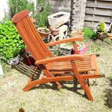 Wooden lounge chair