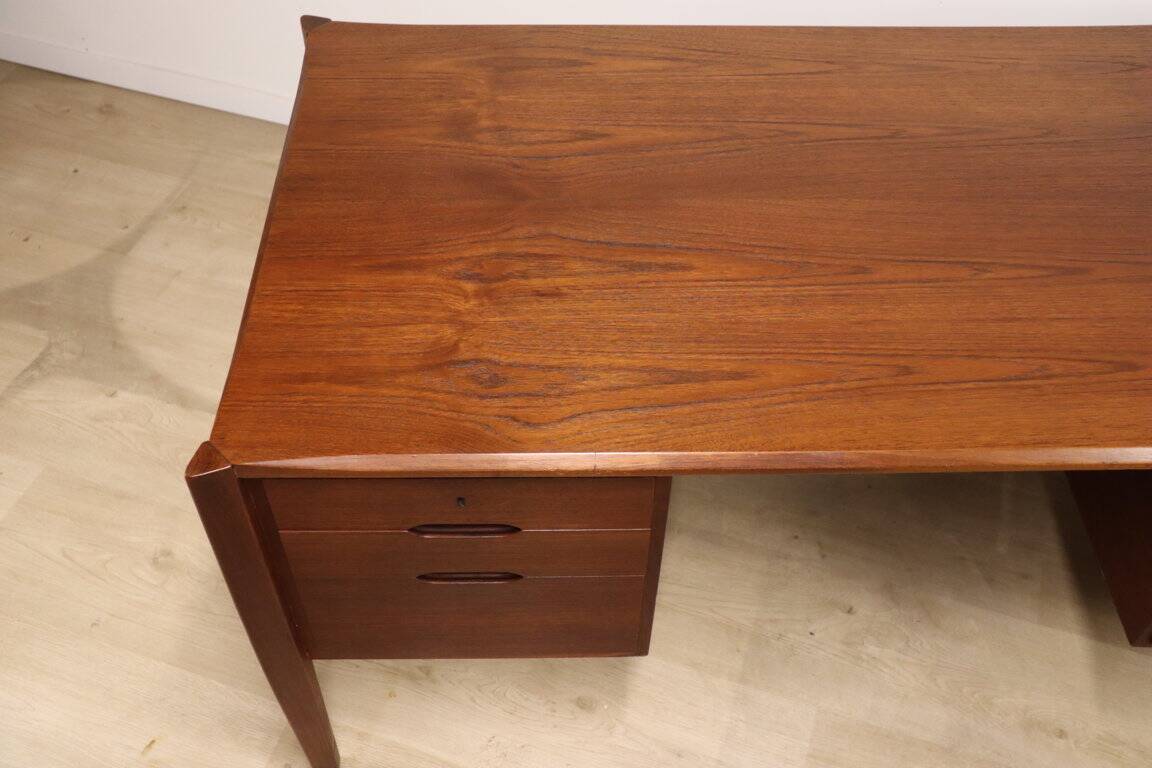 Vintage desk by Wilhelm Renz in double-sided teak, 1960s