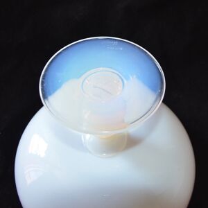 Coupe à pied Sèvres en cristal opalescent art Déco 1930