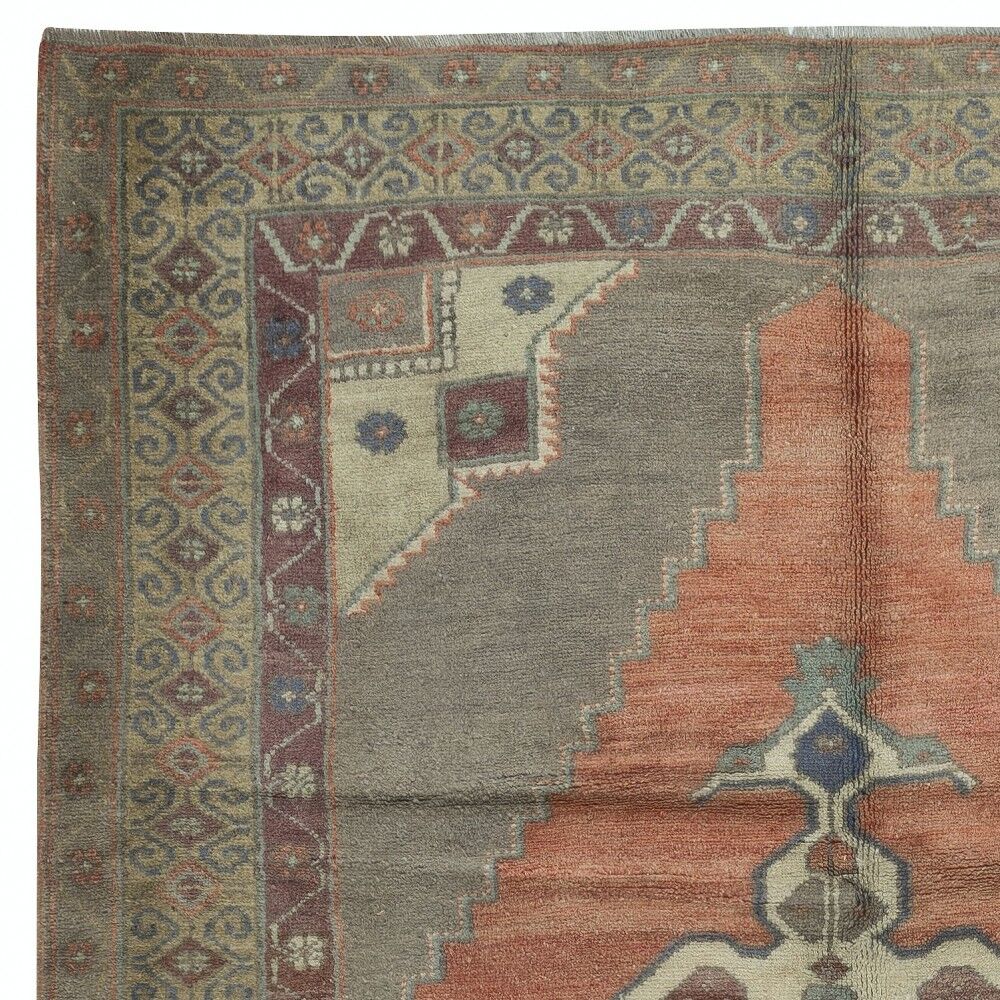 Vintage Turkish Oriental Rug. Ca 1960. One of a kind Handmade Tribal Rug. 100% Wool