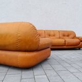 Canapé et fauteuils en cuir cognac par Sapporo pour Mobil, Italie