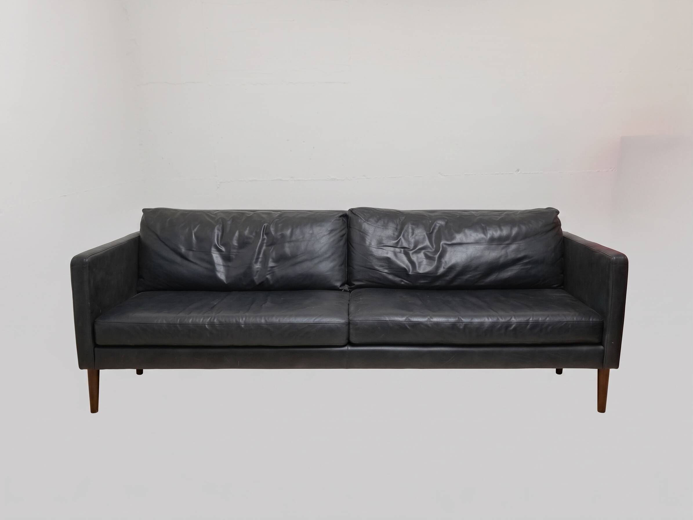 3-seater semi-aniline leather black sofa