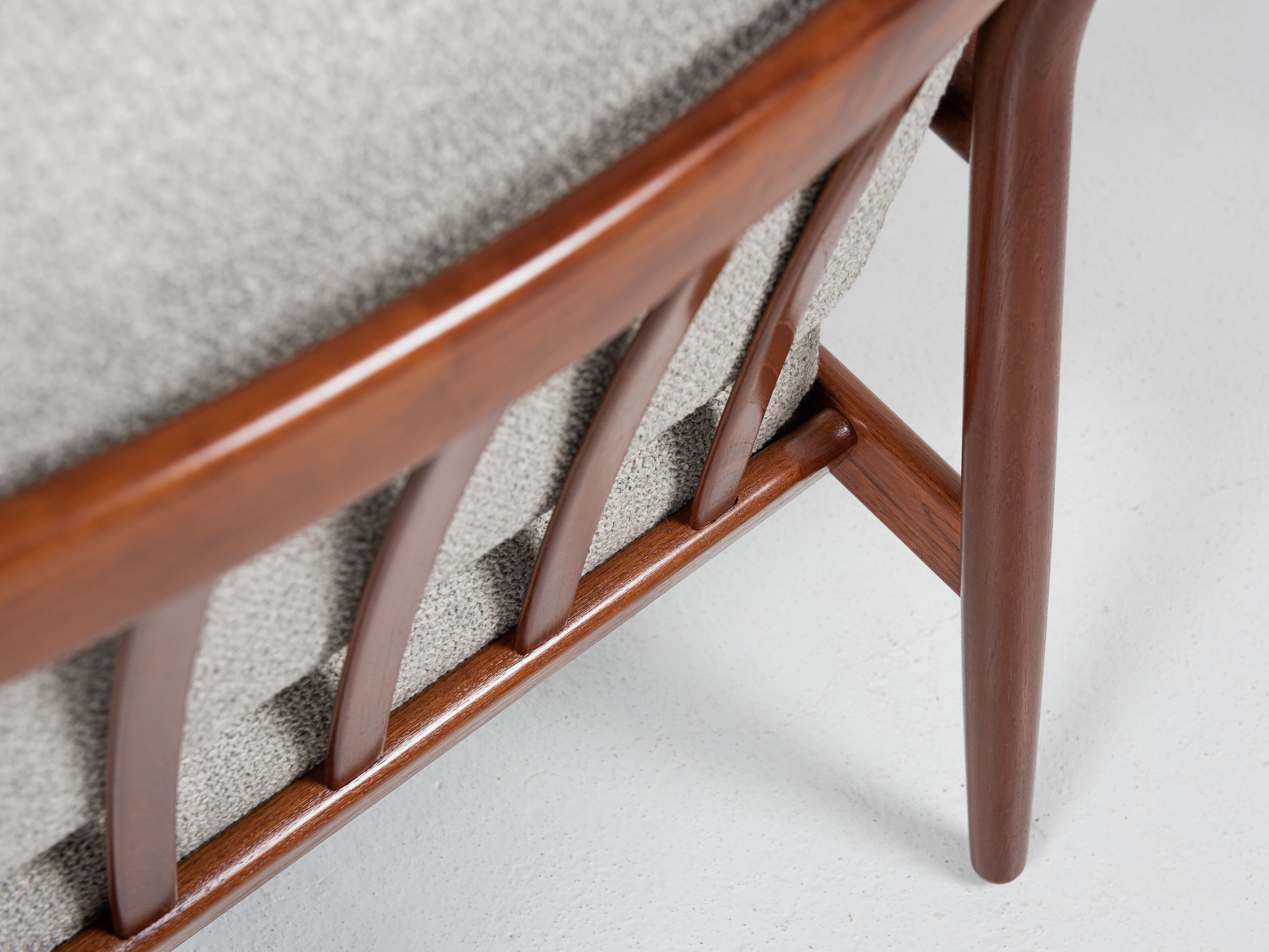 2-seater sofa design Sven Age Eriksen published by Glostrup 1960s.