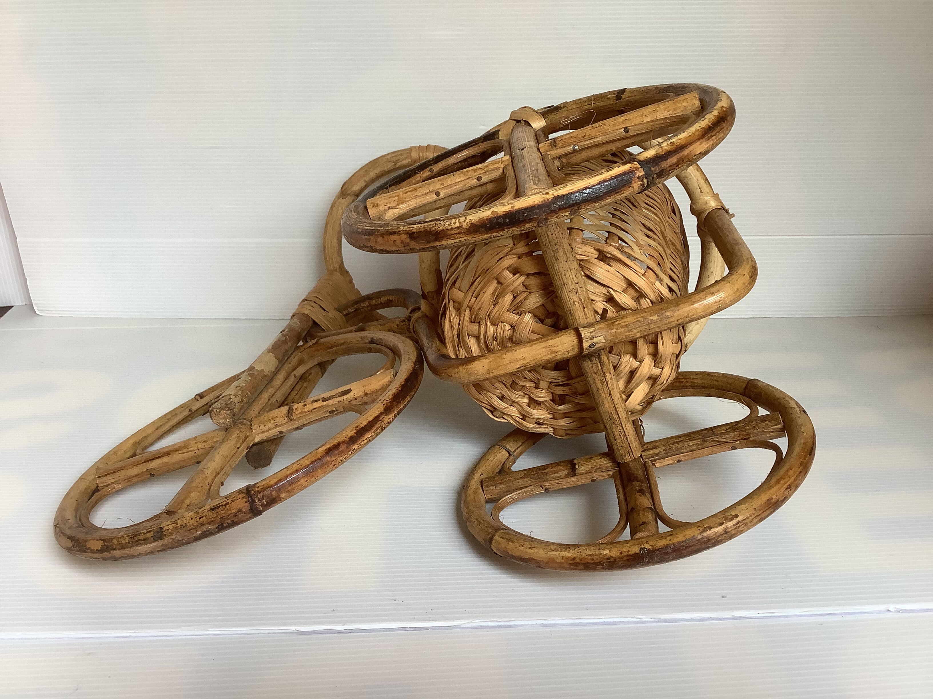 Cache pot bike bamboo wicker rattan