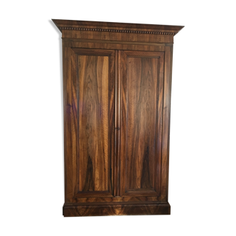 Wardrobe in walnut