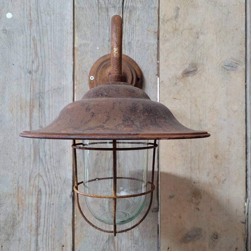 Applique murale French Rusty Barn Lamp