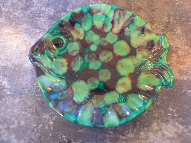 Vintage fish dish "Aetgina Vallauris,"