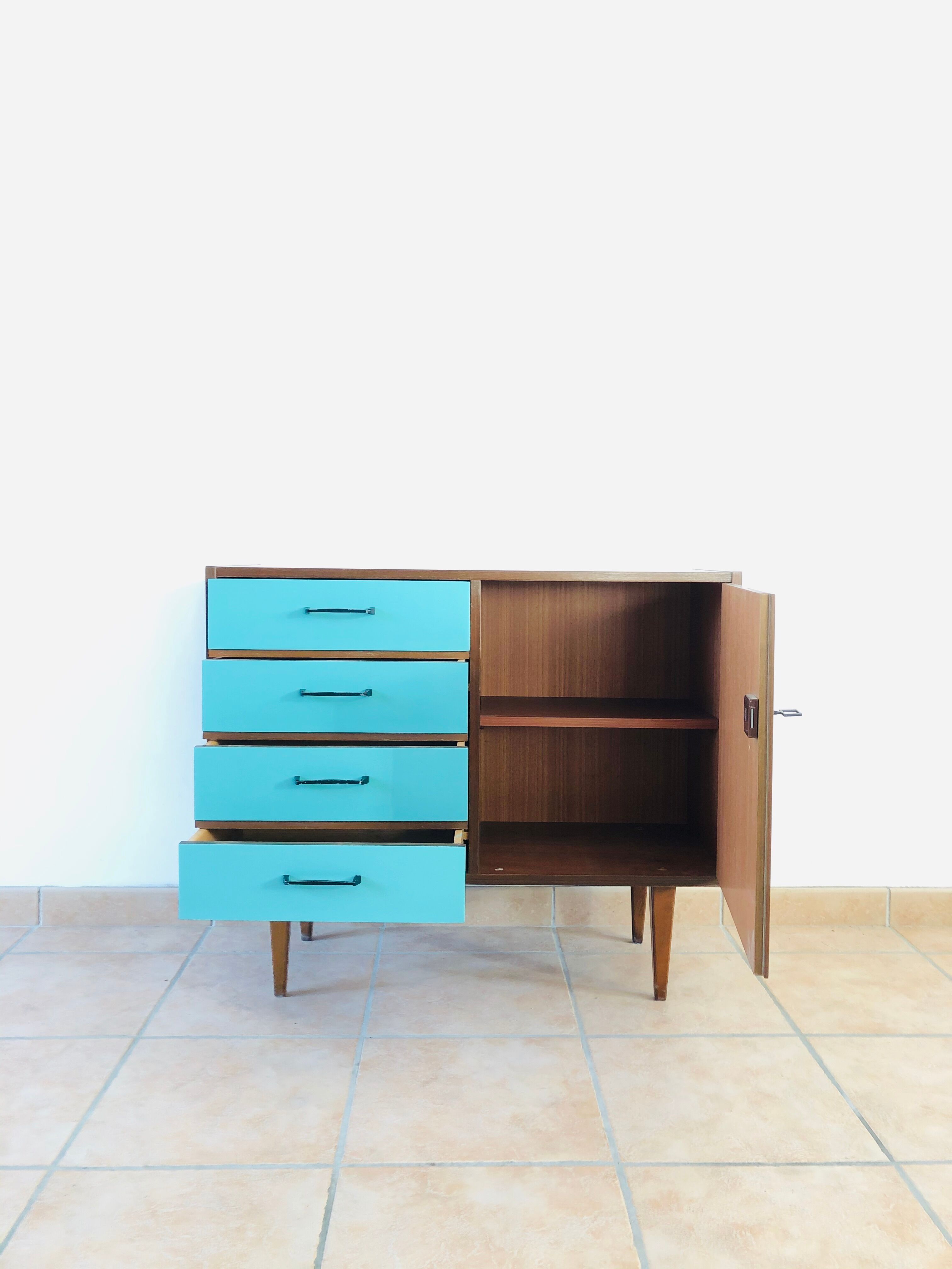 Vintage teak dresser 1965