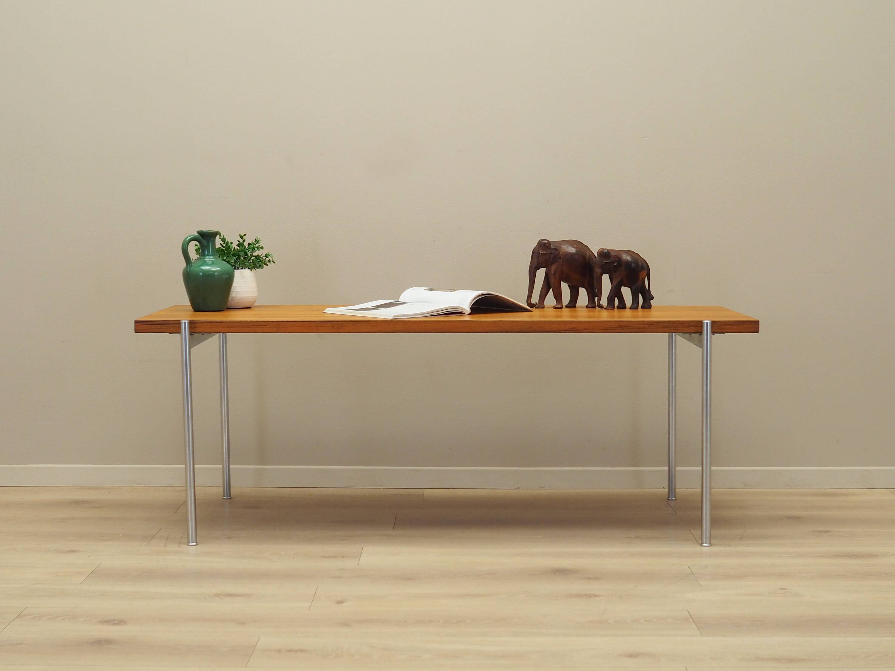 Table basse en teck, design danois, années 1970, fabricant : Fritz Hansen