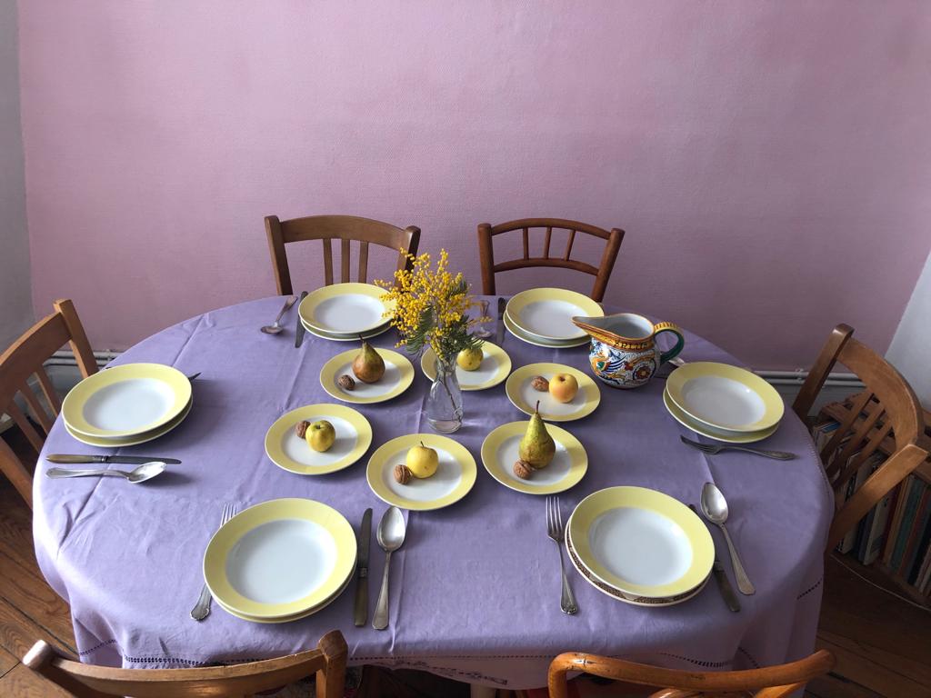Vintage 1960s crockery service, wide yellow-brimed