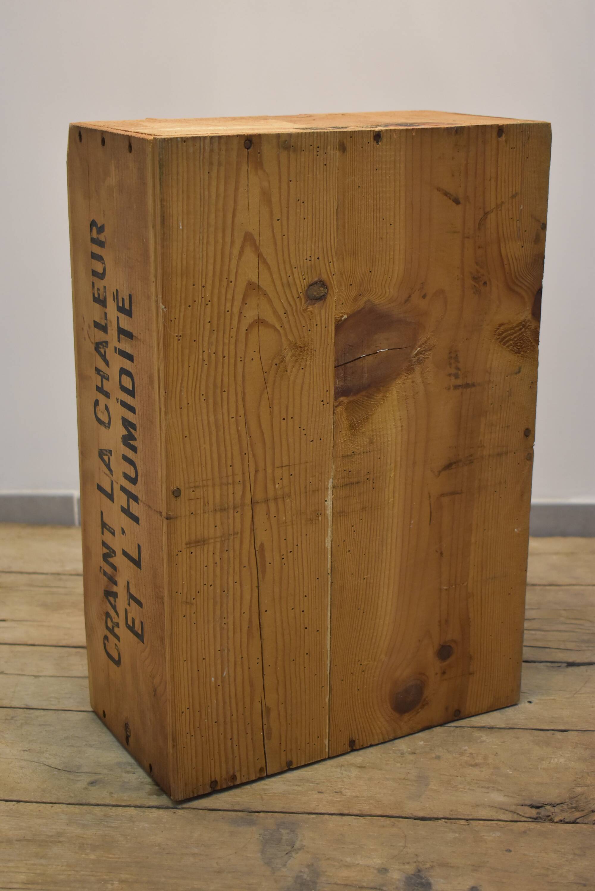 Nestlé case in wood sweetened condensed milk n2