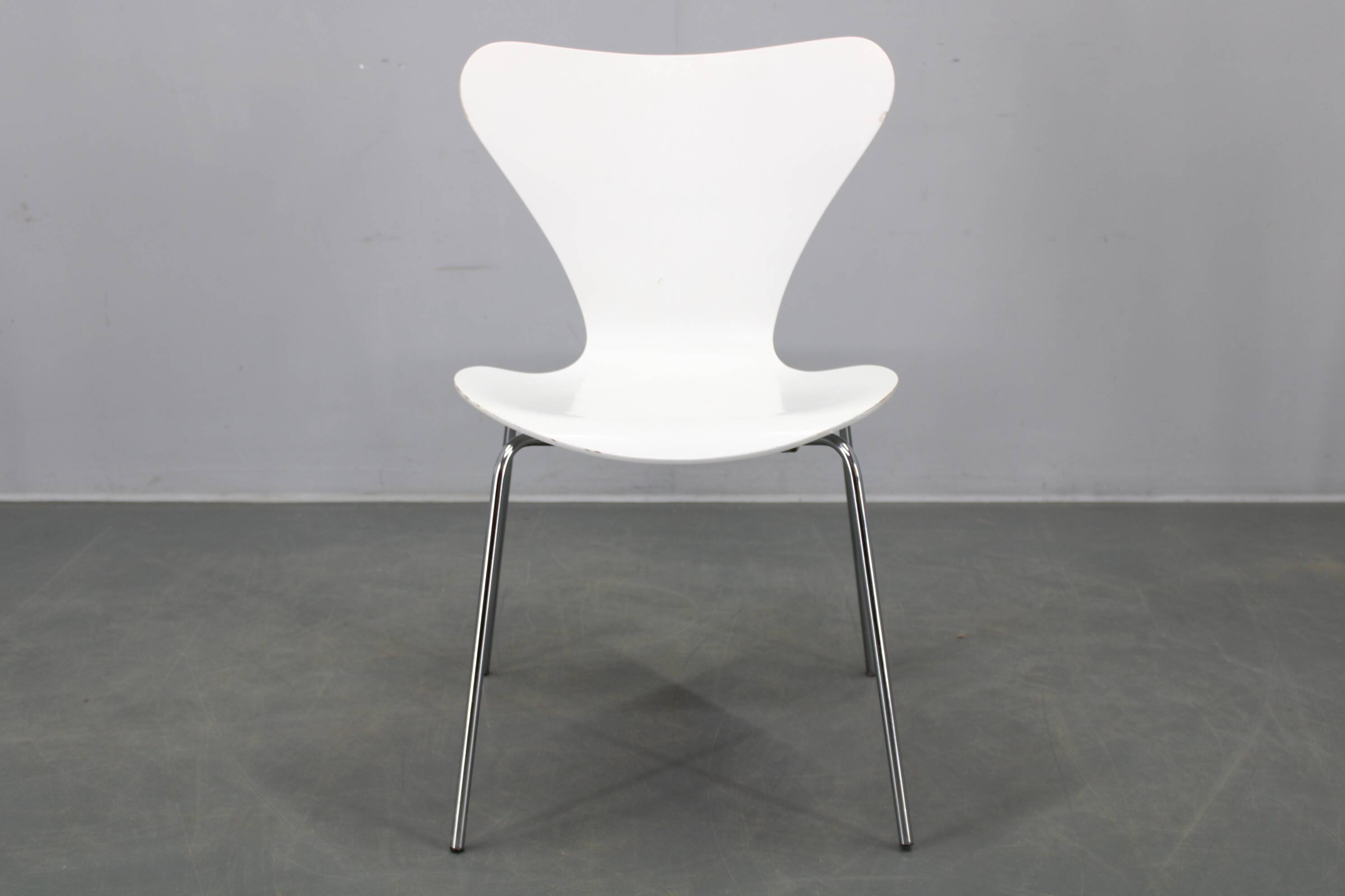 Pair of Series 7 chairs by Fritz Hansen, Denmark, 1970s